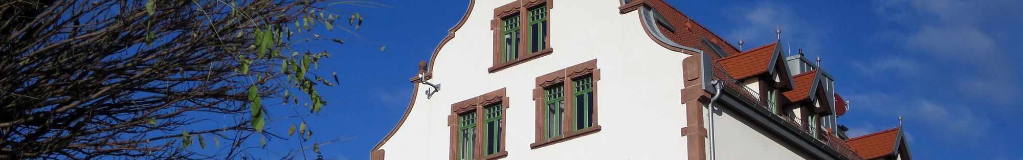 Blick auf das Gebäude des Reinhardts Hotel